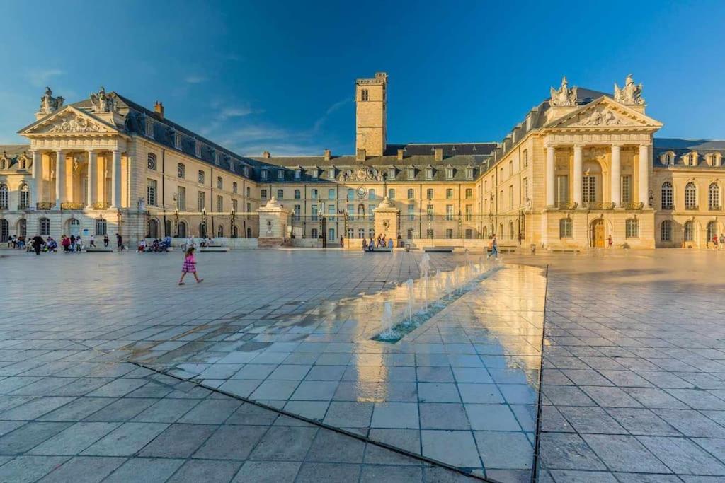 Le Terracotta : Au Coeur Du Centre Historique Dijon Exterior foto